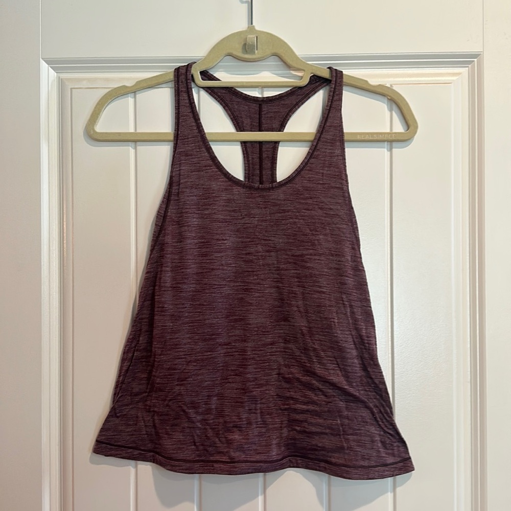 Lululemon Tank, no size tag.